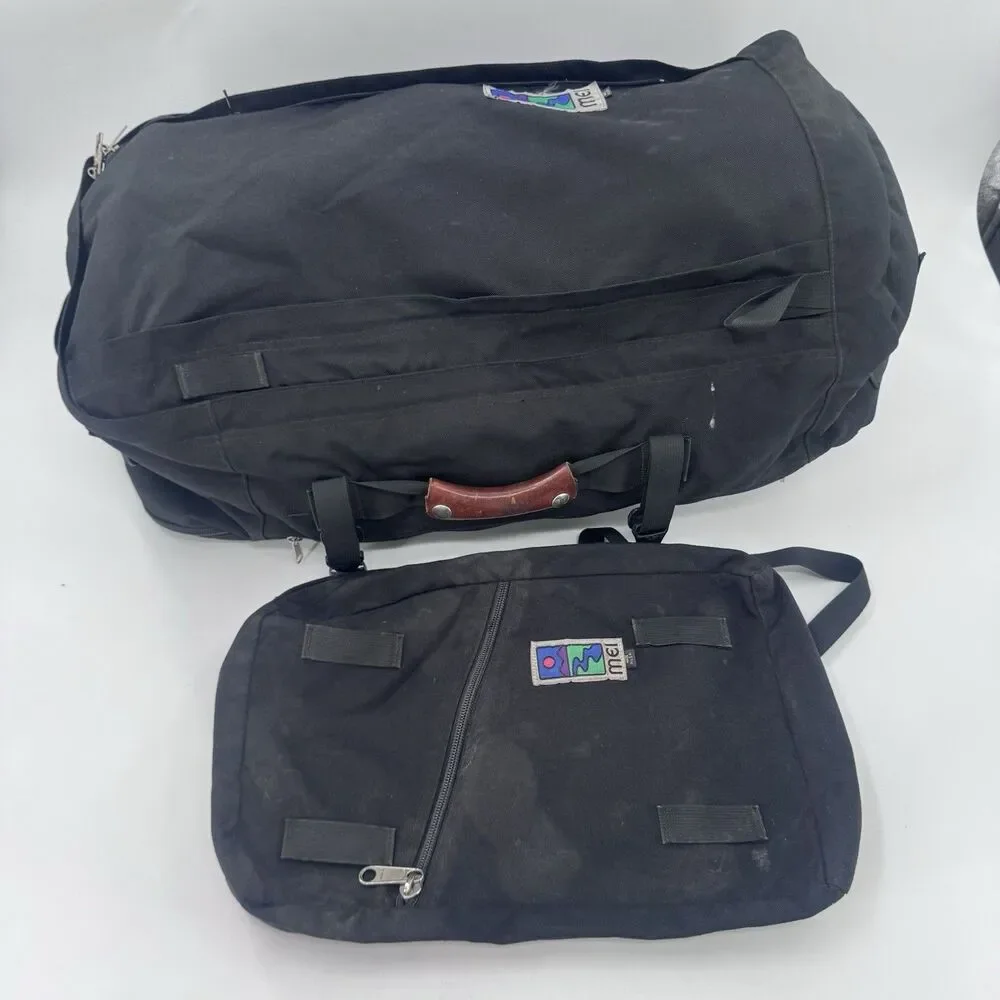 Vintage Mountain Equipment Inc. Convertible Travel Duffle Bag / Backpack USA MEI